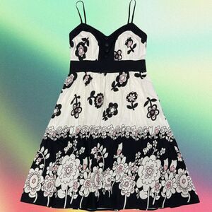 Size Small Y2K Babydoll Tie Back Mini Dress